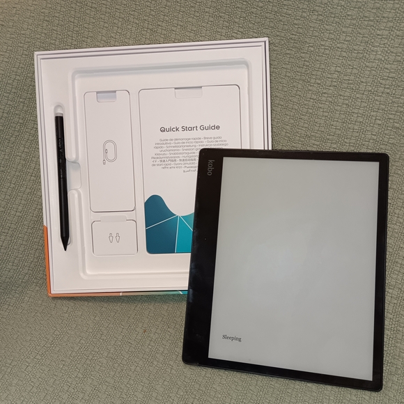 E-READER BUNDLE: Kobo Elipsa 2E + SleepCover + Stylus 2 - Picture 11 of 14